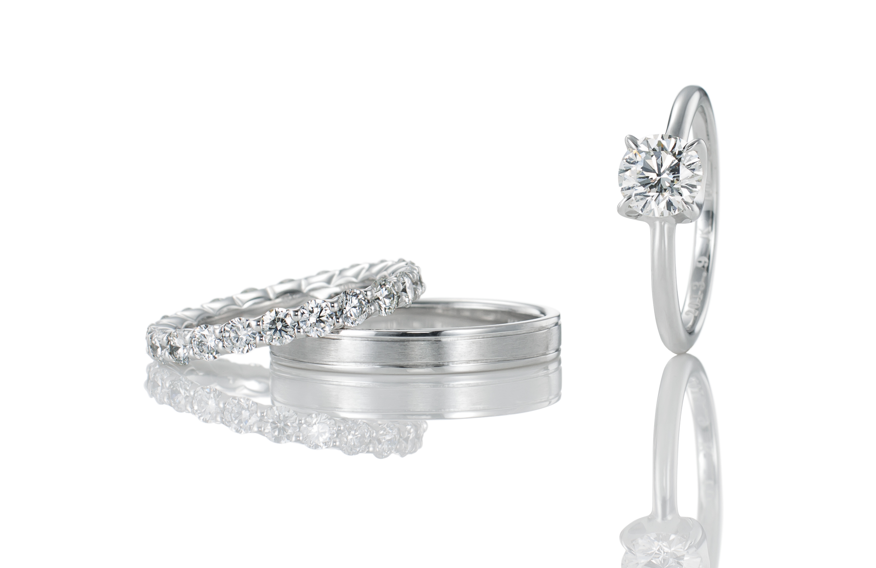 エタニティリングも欲しいけれど一粒ダイヤの婚約指輪も欲しい 